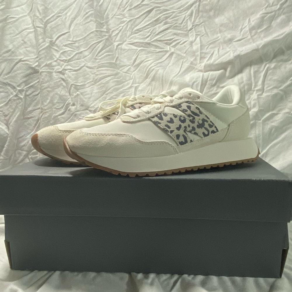 New Balance 237 Sneaker - Women's